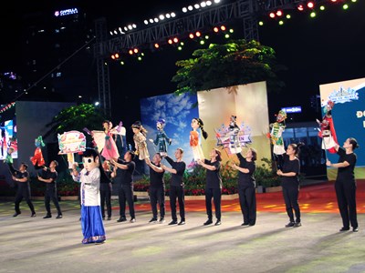 Sôi động Liên hoan Múa rối, diễu hành Nhạc kèn tại TP.HCM