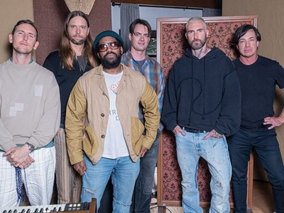 Ban nhạc huyền thoại Maroon 5 chính thức có mặt tại Việt Nam, sẵn sàng cho siêu nhạc hội 8Wonder Winter Summer tại Phú Quốc