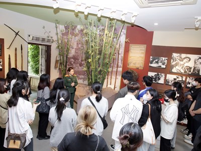 Tìm giải pháp thu hút đông khách tham quan đến hệ thống bảo tàng quân đội