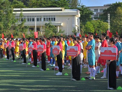 16 đội tham dự Giải Bóng đá nam sinh viên toàn quốc SV Cup 2023