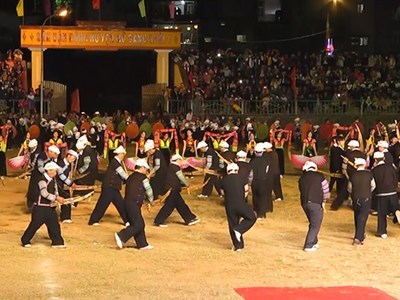 Festival trình diễn Khèn Mông tỉnh Yên Bái