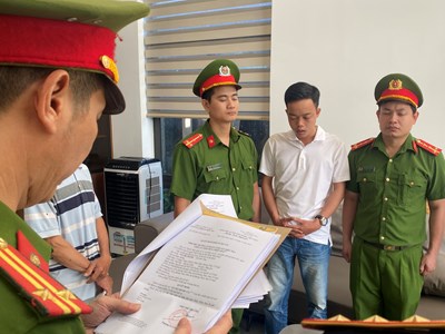 Bắt giam nhân viên ngân hàng lừa đảo chiếm đoạt hơn 25 tỉ đồng