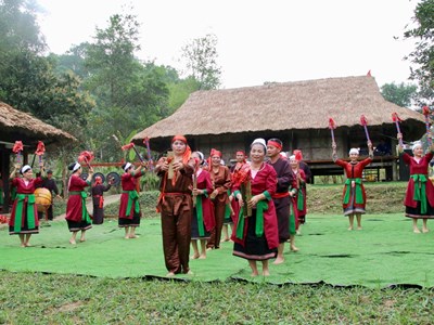 Thanh Hóa bảo tồn các làn điệu dân ca của đồng bào dân tộc Thổ gắn với phát triển du lịch