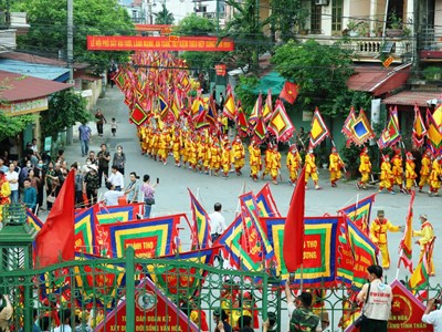 Về việc đề xuất đổi tên và hướng dẫn treo biển di tích tại Khu di tích kiến trúc nghệ thuật quốc gia Phủ Dầy (Nam Định): Đúng quy định của pháp luật về di sản văn hóa và đúng thẩm quyền