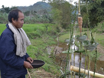 Tục cúng mạch nước của đồng bào Hrê ở Quảng Ngãi