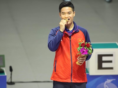 Xạ thủ Phạm Quang Huy đoạt danh hiệu VĐV tiêu biểu toàn quốc năm 2023