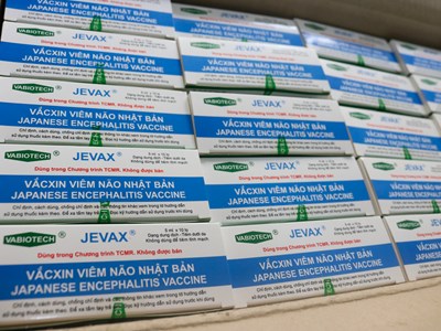 Tiêm vắc xin bù mũi cho trẻ ngay trong quý 1/2024