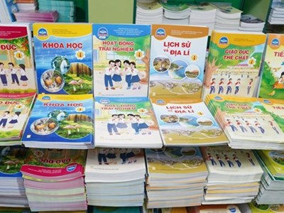 Giao quyền lựa chọn SGK cho các cơ sở giáo dục