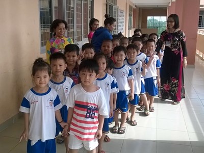 Nỗ lực chăm lo Tết cho giáo viên