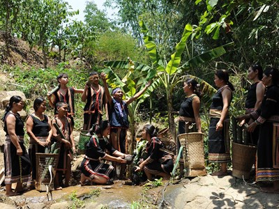 Lễ mừng nước giọt của dân tộc Ba Na ở Đăk Hà