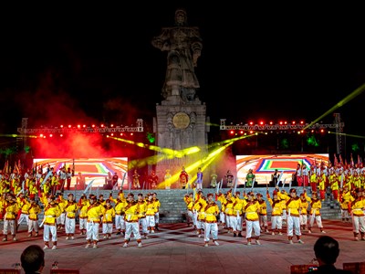 Tái hiện lễ lên ngôi của Hoàng đế Quang Trung và xuất binh đại phá quân Thanh