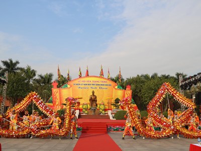 Lễ hội kỷ niệm 438 năm ngày mất Danh nhân văn hóa Nguyễn Bỉnh Khiêm