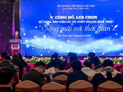 Công bố lựa chọn 40 đề cương, bản thảo các tác phẩm VHNT “Sống mãi với thời gian”