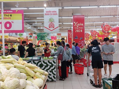 Tăng cường bình ổn giá tạo điều kiện cho người dân sắm Tết