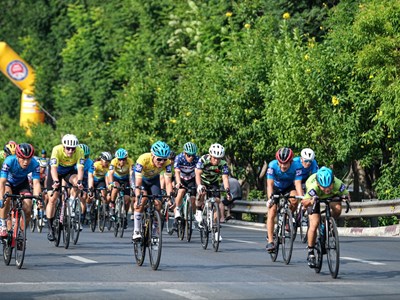 Giải đua xe đạp phong trào “Mừng Xuân - Mừng Đảng”