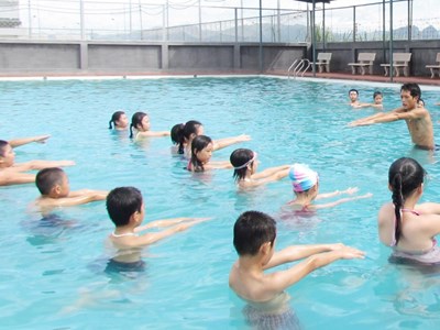 Xây dựng tiêu chí bể bơi, tổ chức dạy bơi trong trường học và thiết chế văn hoá thể thao dành cho trẻ em tại cộng đồng