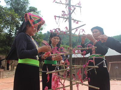 Tết “Mìn Loóng Phạt” của đồng bào dân tộc Cống ở Nậm Nhùn