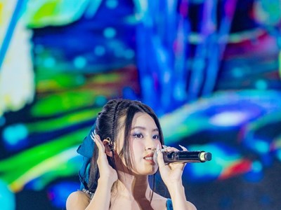 Âm nhạc bứt phá khỏi biên giới: "Xuất khẩu" nghệ sĩ, "nhập khẩu" fan