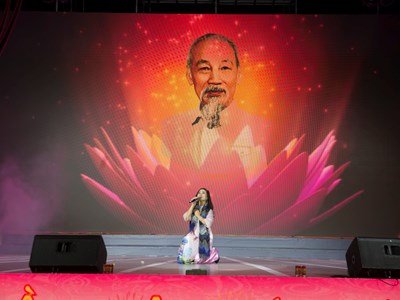 Nhịp cầu Ví, giặm mừng Đảng, mừng Xuân