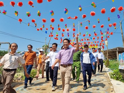 Thắng cảnh Gành Yến “khoác áo mới” rực rỡ đón khách dịp Tết Nguyên đán