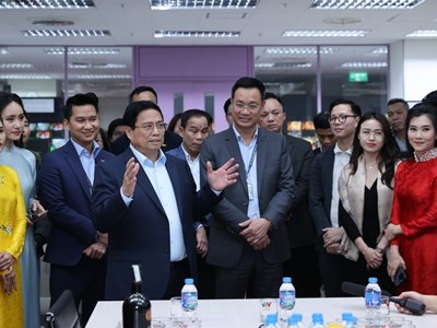 Thủ tướng: Bảo đảm tiếng nói, thông tin của Đảng, Nhà nước và nhân dân trong mọi tình huống