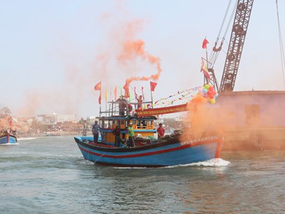 Quảng Ngãi: Tưng bừng Lễ ra quân nghề cá đầu năm ở Sa Huỳnh