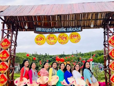 Khai mạc Năm Du lịch cộng đồng Bàu Cá Cái