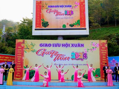 Ấm áp "Mùa Xuân Điện Biên" chào đón năm mới