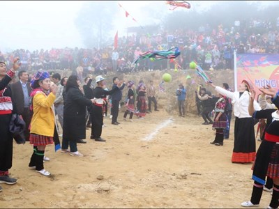 Độc đáo Lễ hội Gầu Tào của người Mông ở Lai Châu