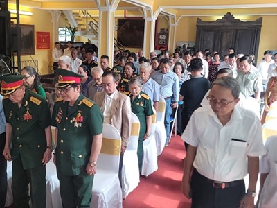 Dâng hương tưởng nhớ các liệt sĩ Biệt động Sài Gòn - Gia Định