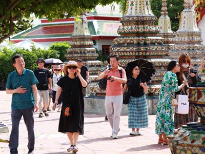 Thủ tướng yêu cầu nghiên cứu đề xuất chính sách mở rộng miễn thị thực