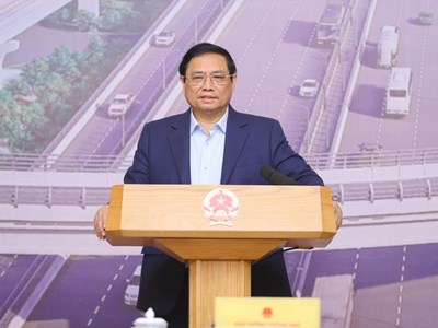 Thủ tướng: Tăng tốc thực hiện các công trình giao thông trọng điểm