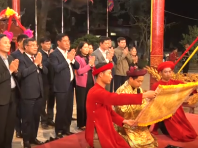 Khai hội Lễ phát lương Đức Thánh Trần đền Trần Thương