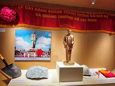 Khánh thành Phòng trưng bày bổ sung về Quảng trường Hồ Chí Minh