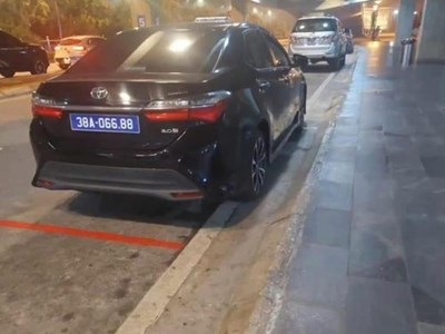 Kiểm điểm Chủ tịch Hội Phụ nữ tỉnh Hà Tĩnh dùng xe công đón người thân ở sân bay