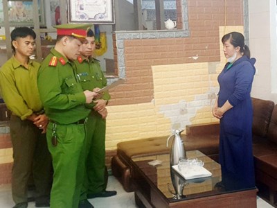 Khởi tố “nữ quái” giả nhân viên ngân hàng lừa đảo trên 4,5 tỉ đồng