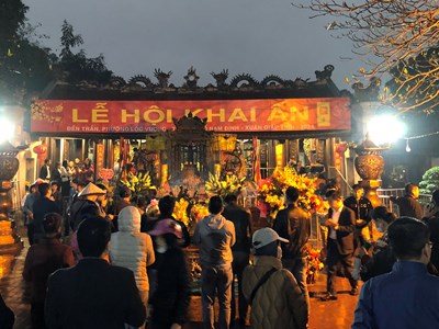 Đền Trần Nam Định trước giờ khai ấn