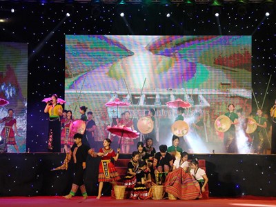 Trải nghiệm không gian văn hóa đặc sắc các dân tộc ở Nậm Nhùn