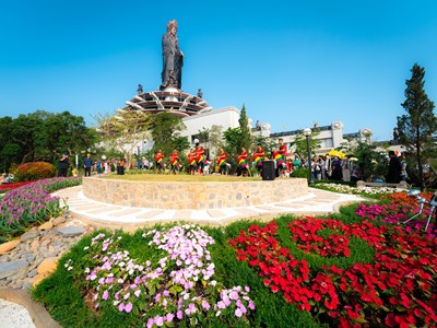 Những trải nghiệm du xuân độc đáo chỉ có tại núi Bà Đen, Tây Ninh