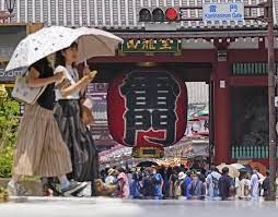 Thành phố Nhật Bản phổ biến cho cư dân nước ngoài quy định phân loại rác