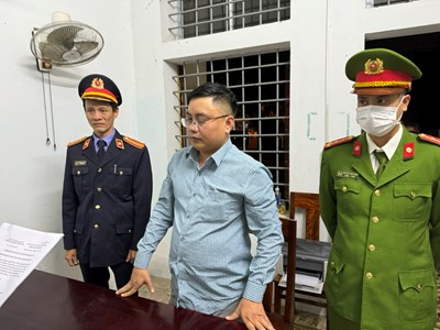 Bắt đối tượng giả danh nhà báo để lừa đảo chiếm đoạt tài sản