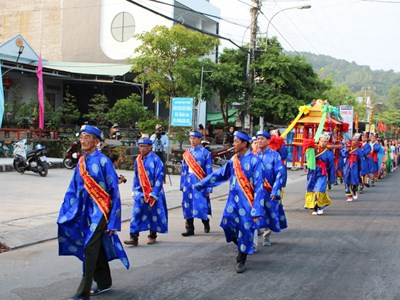 Đình thần Hòn Chông chuẩn bị vào mùa Lễ hội Kỳ Yên