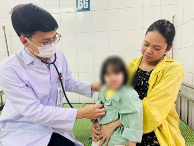 Gia tăng người già, trẻ em nhập viện do thời tiết nồm ẩm