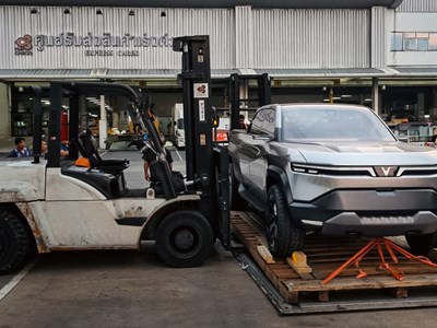 Xe điện VinFast “đổ bộ” Thái Lan, sẵn sàng cho triển lãm ở Bangkok