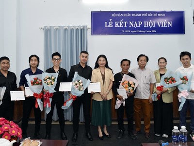 Hội Sân khấu TP.HCM: “Tiếp nhận thêm những “con tằm” để “trả nợ dâu” cho nghiệp Tổ”