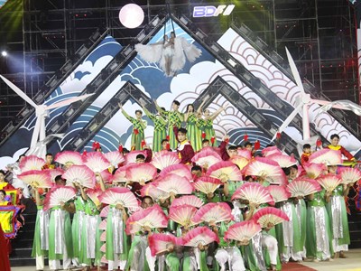 Lung linh sắc màu vũ điệu Tuần lễ Amazing Binh Dinh Fest 2024 tại Bình Định