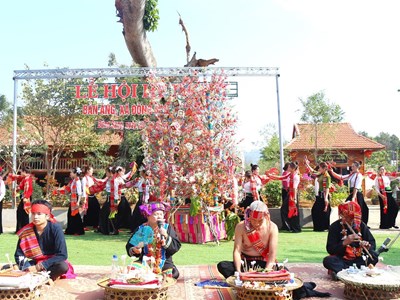 Vui hội Hết Chá với người Thái ở Mộc Châu