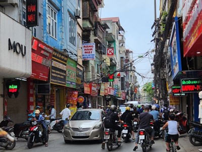 Tuyến đường vỉa hè không dành cho người đi bộ