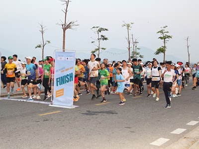 Chạy vì những ngôi trường xanh