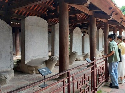 Cấp thiết xây dựng hành lang pháp lý cho di sản tư liệu (Bài 1): Nguy cơ mất mát những di sản quý hiếm